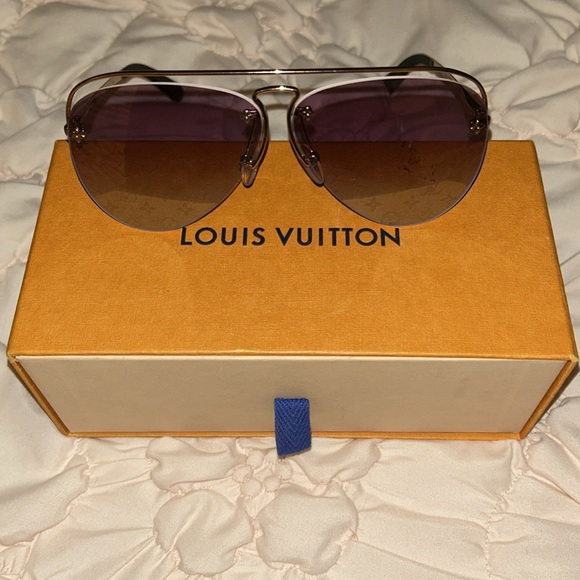 Louis Vuitton Grease Mask Gradient Aubergine Monogram Sunglassess - Picture 1 of 14